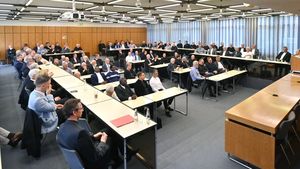 Mehr als 100 Teilnehmende aus den Kirchengemeinden der Diözese Fulda trafen sich am Mittwoch im Bonifatiushaus zum „Tag für Priester und Diakone“. Foto: Bistum Fulda / Dr. Arnulf Müller
